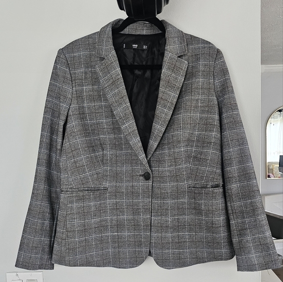 Mango Gray Blazer with Notched Lapels and Plaid Pattern - Picture 2 of 6